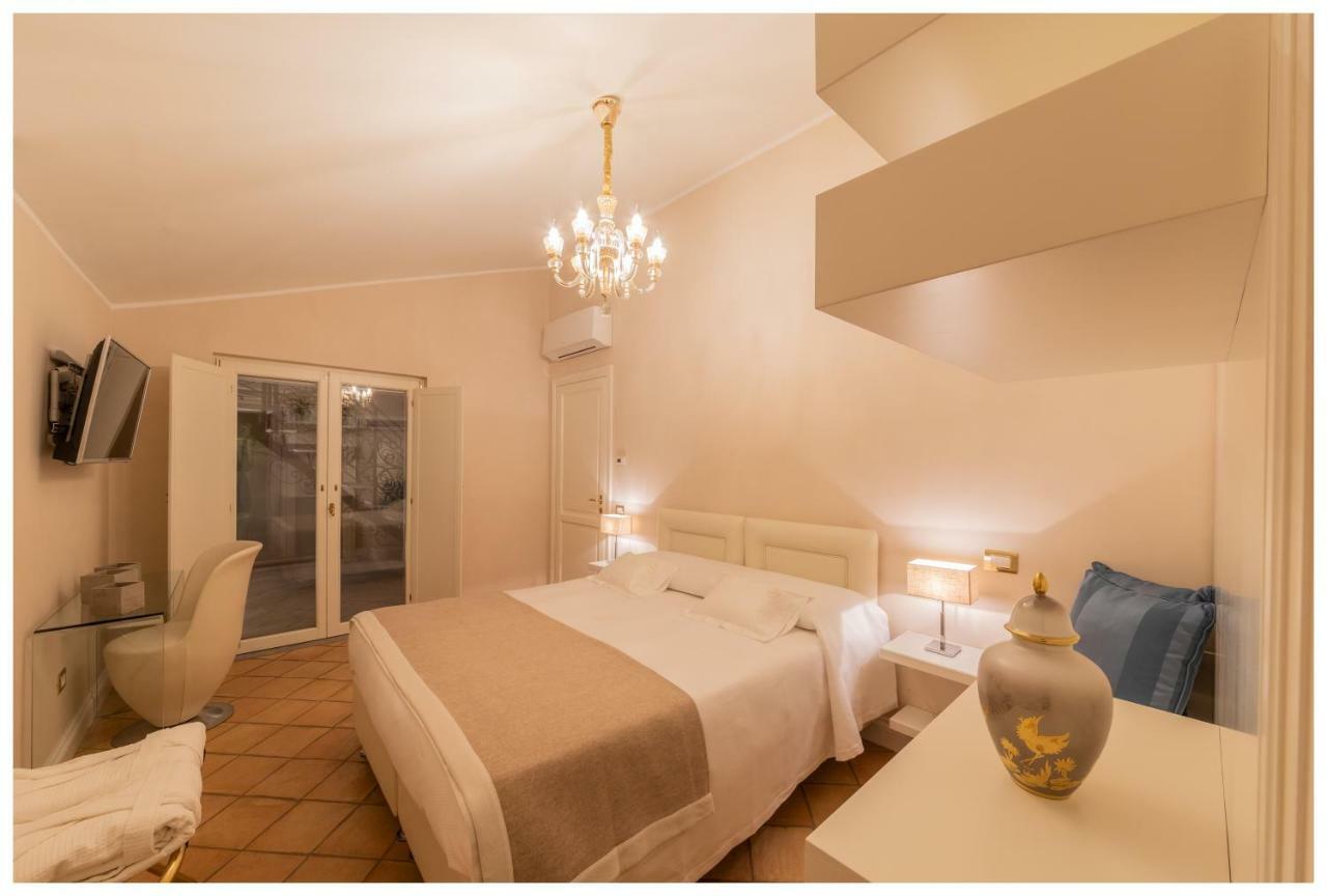 Boutique - Lodge & Suites Кротоне Екстер'єр фото