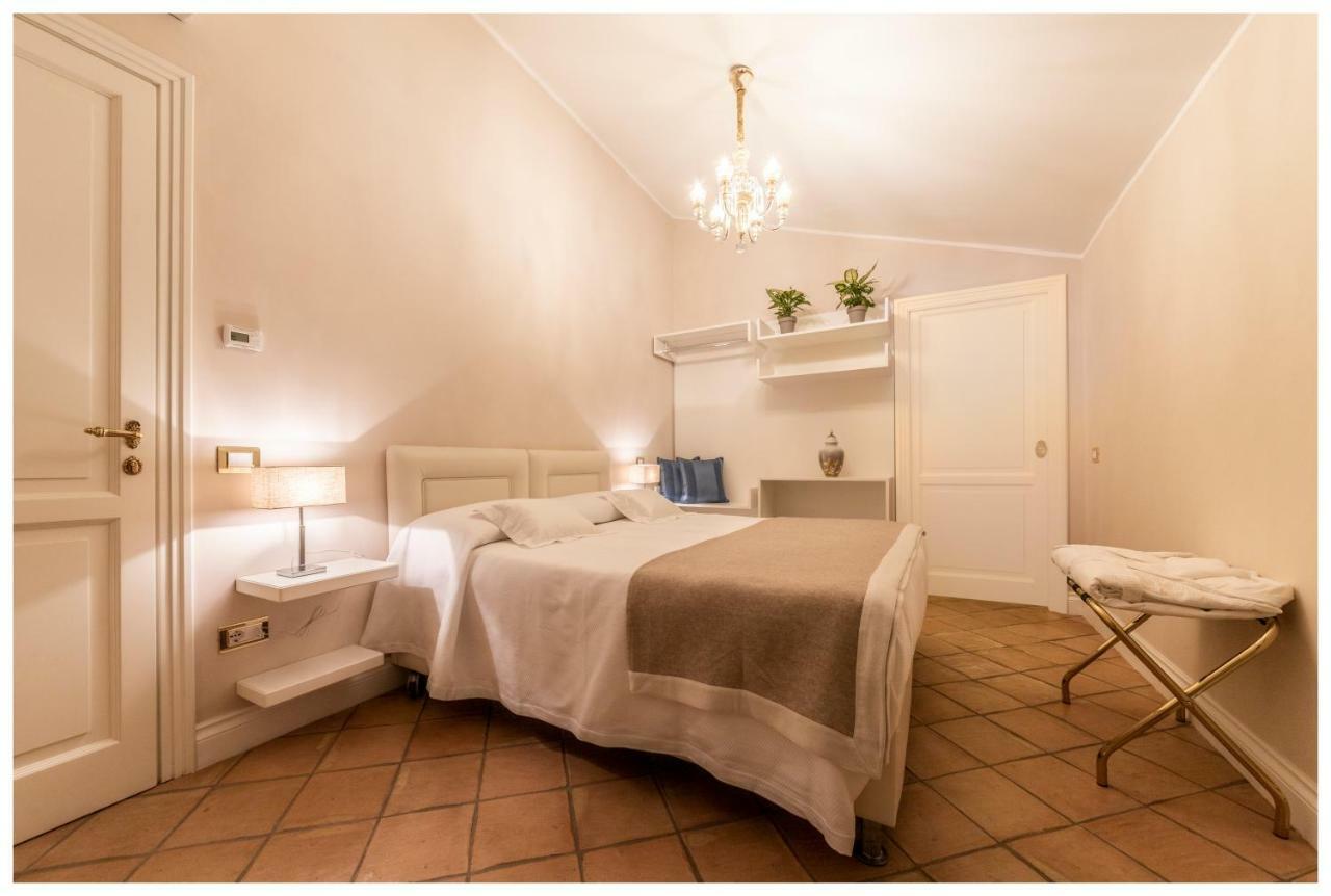 Boutique - Lodge & Suites Кротоне Екстер'єр фото